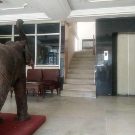 Hotel Dewans Residency Mysore Esterno foto