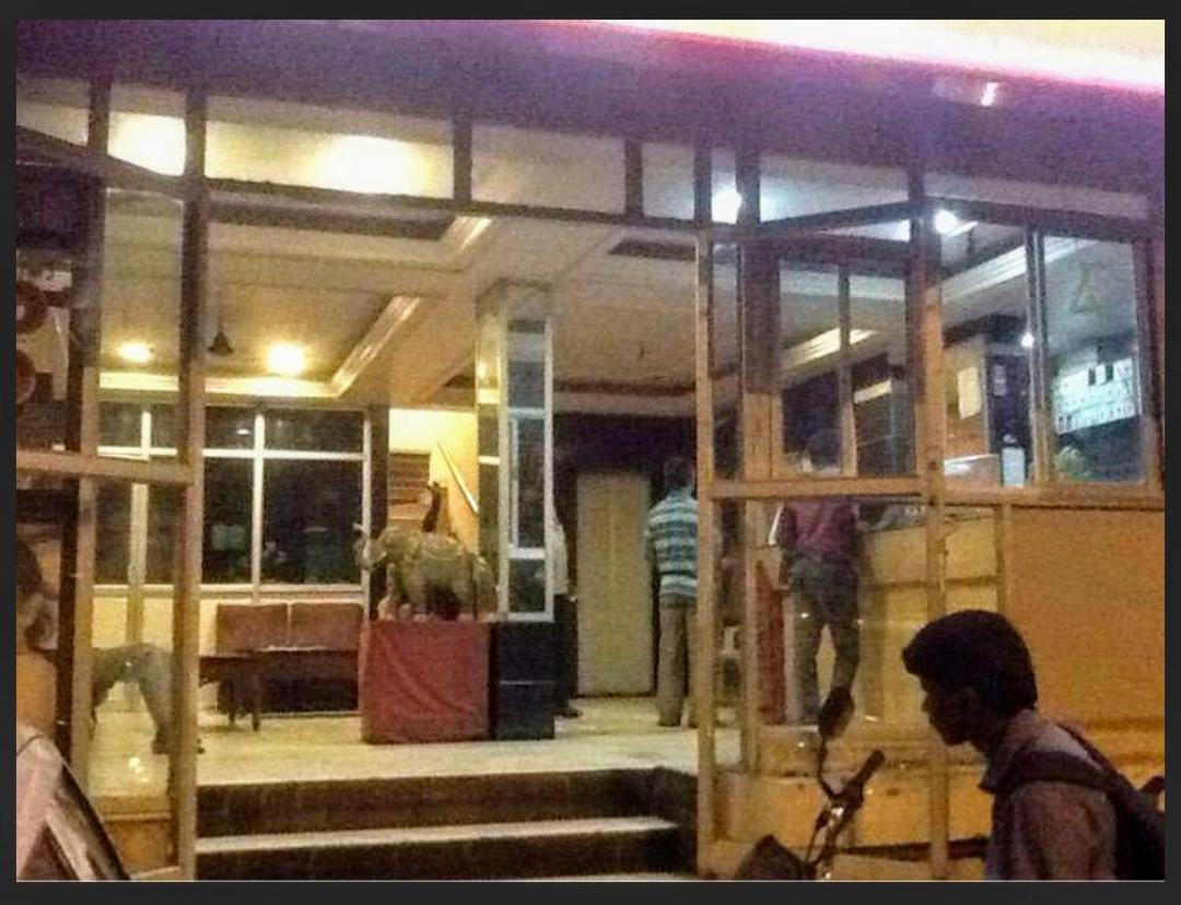 Hotel Dewans Residency Mysore Esterno foto