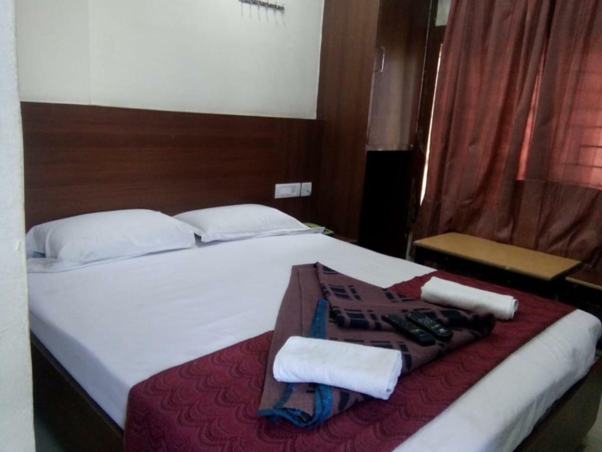 Hotel Dewans Residency Mysore Esterno foto