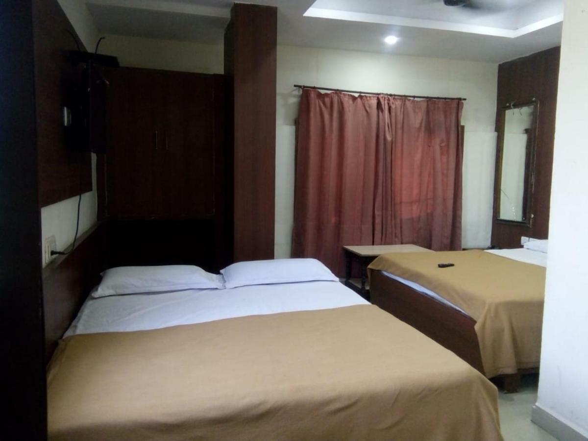Hotel Dewans Residency Mysore Esterno foto